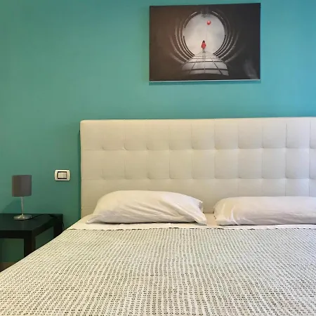 Cavour 124 -guest-room- 2* Bari