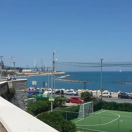 Bed & Breakfast Cavour 124 -guest-room- Bari