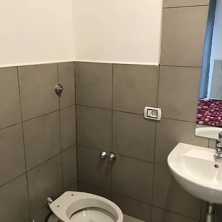 Cavour 124 -guest-room- Frühstückspension
