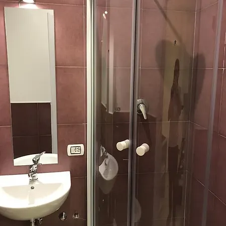 Cavour 124 -guest-room- Bari