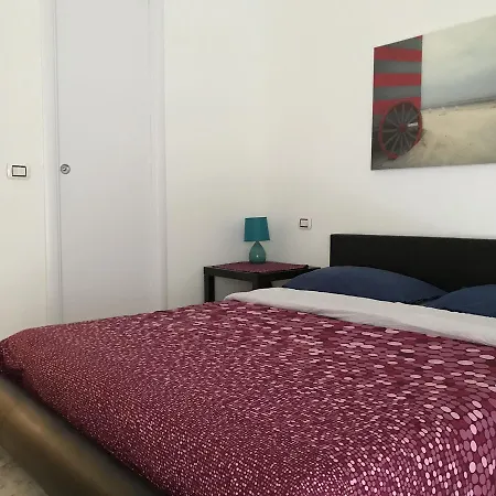 Cavour 124 -guest-room- 2* Bari