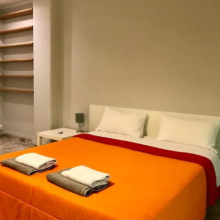 Bed & Breakfast Cavour 124 -guest-room- Bari