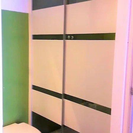 Cavour 124 -guest-room- Bari